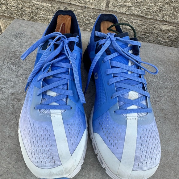 On Cloud Cloudflow Swiss Running Shoes Cloudtec Comfort WhiteBlue Womens Size 6 - Picture 3 of 6